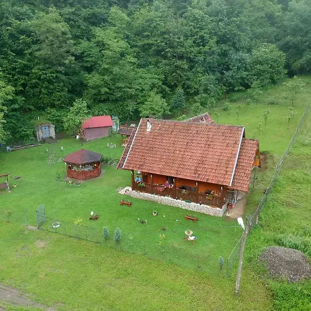 Lodge Daria