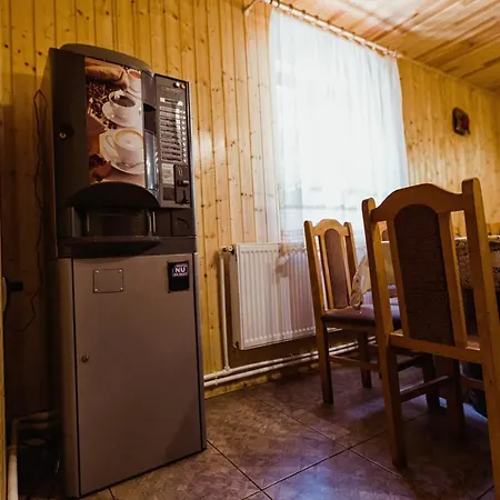 Daria Lodge *