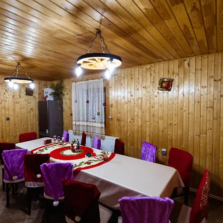 Lodge Daria